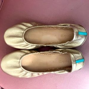 Tieks flats metallic gold size 8
